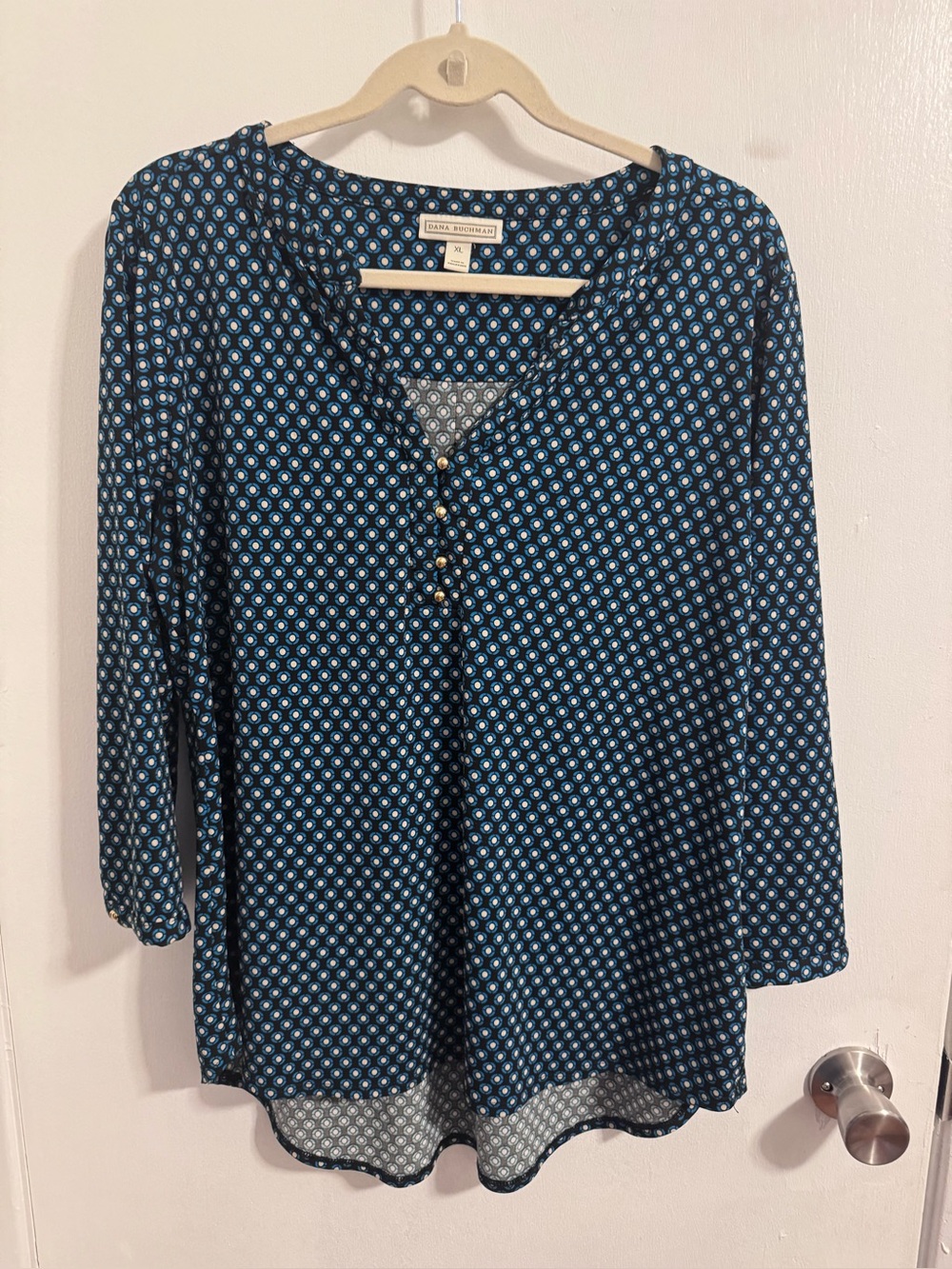 Dana Buchman Blue Printed V-Neck Blouse